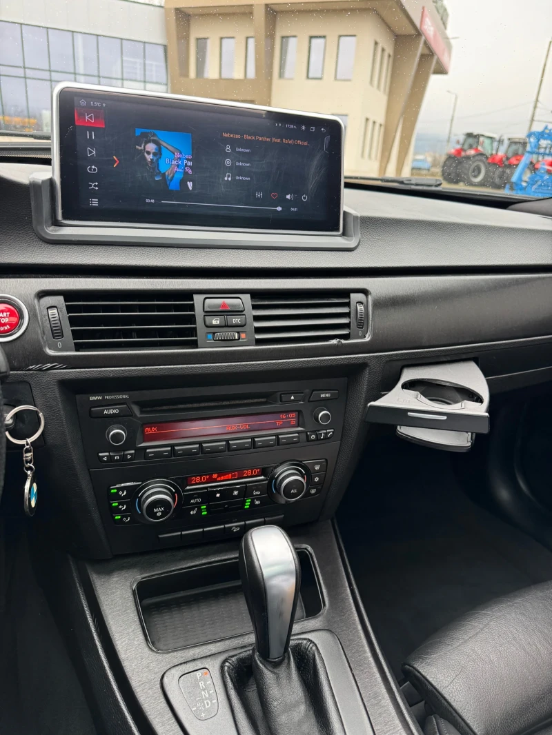 BMW 335 Facelift. M-Packet.Podgrev. 286hp, снимка 14 - Автомобили и джипове - 53286713