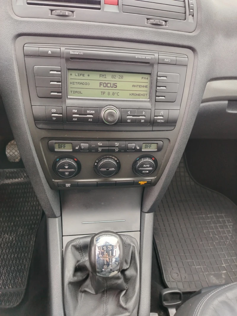 Skoda Octavia 1.9 TDI, снимка 14 - Автомобили и джипове - 53410255