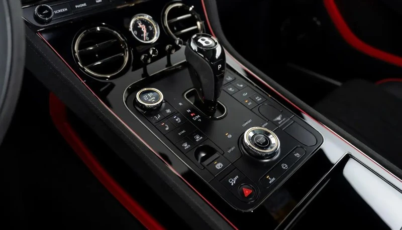 Bentley Continental gt  Speed V8 Hybrid, снимка 8 - Автомобили и джипове - 53574220