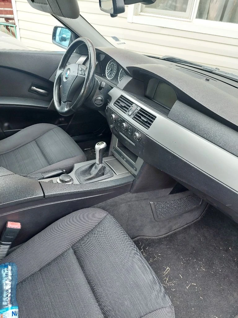 BMW 523 E60, снимка 4 - Автомобили и джипове - 56125035