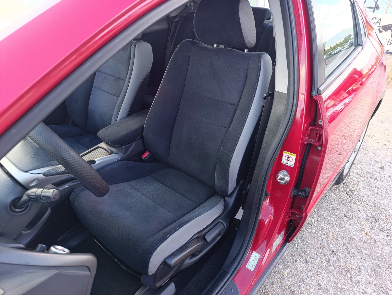 Honda Civic 1.4i-83 кс.БЕНЗИН - изображение 10