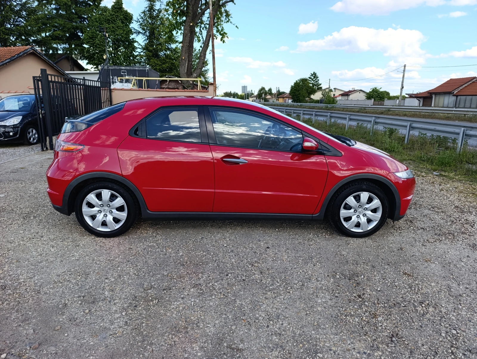 Honda Civic 1.4i-83 кс.БЕНЗИН - изображение 8