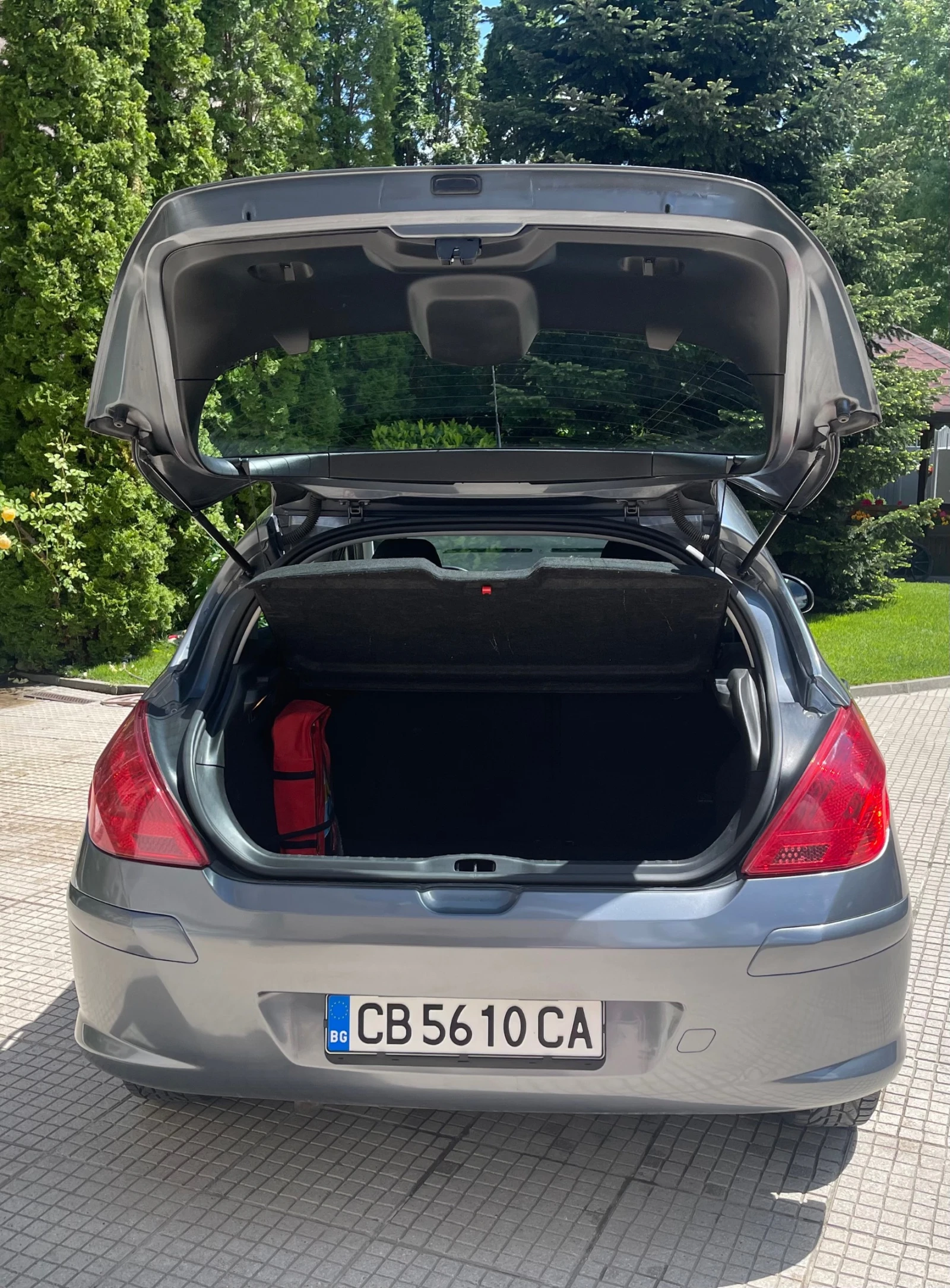 Peugeot 308 1.6 HDI 90 к.с. - изображение 10