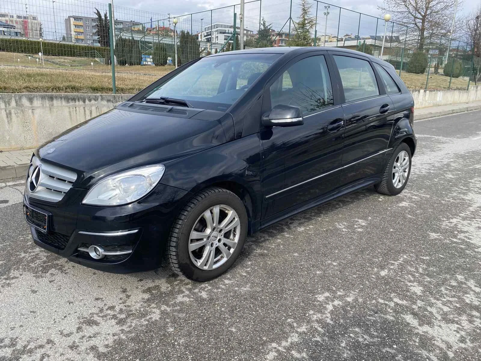 Mercedes-Benz B 180  - изображение 3