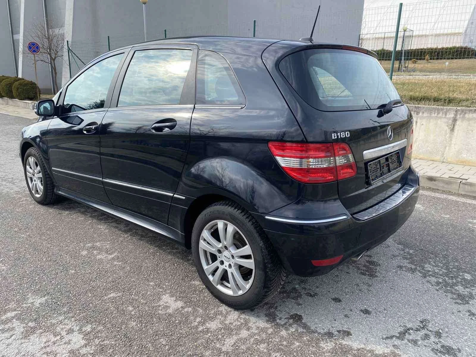 Mercedes-Benz B 180  - изображение 4