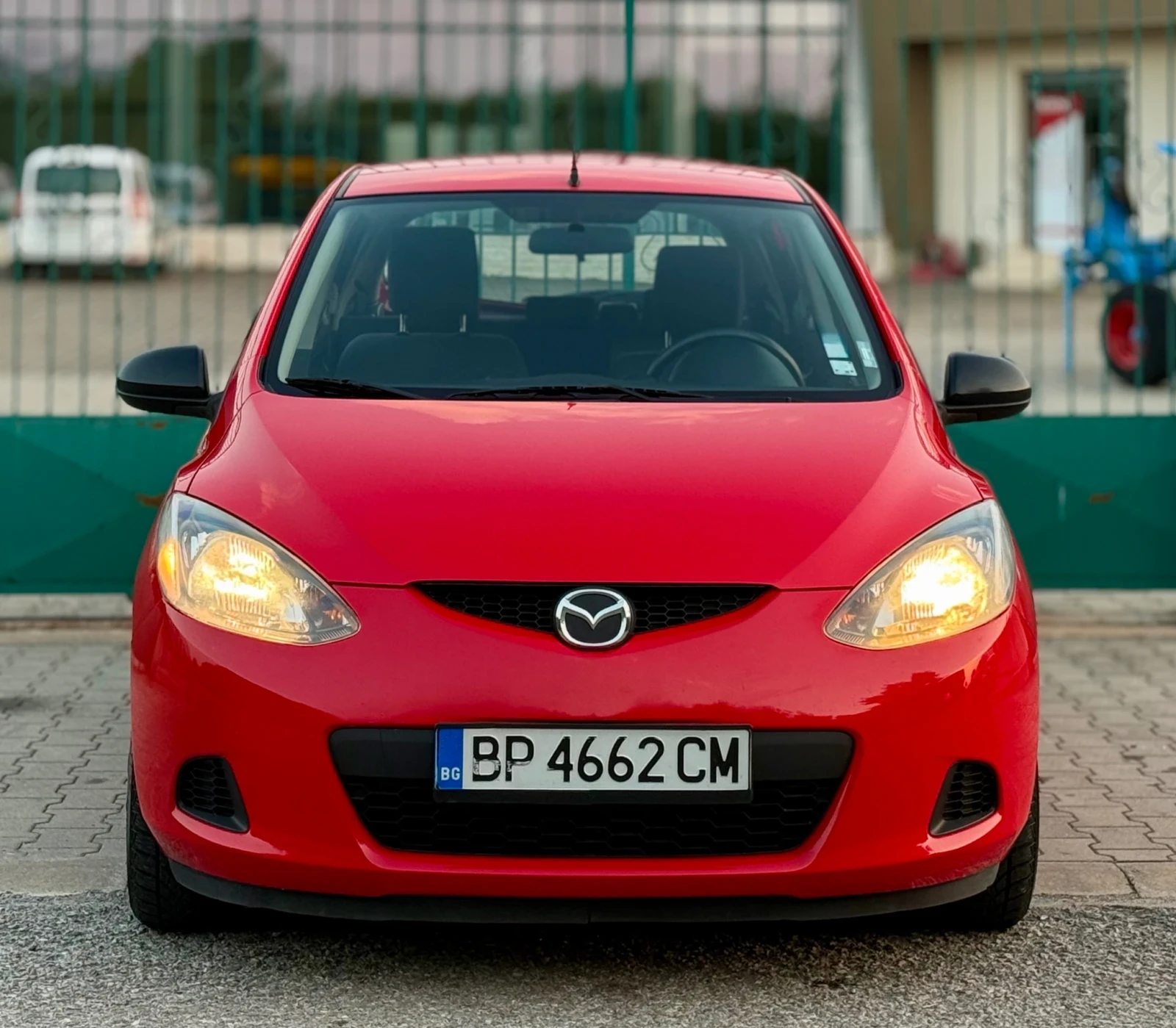 Mazda 2 1.3i~75hp~КЛИМАТИК~170000км!! - изображение 2