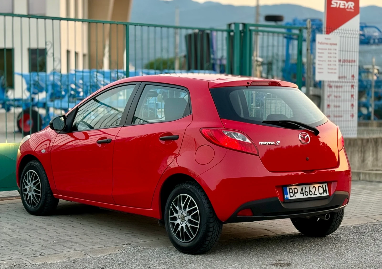 Mazda 2 1.3i~75hp~КЛИМАТИК~170000км!! - изображение 7