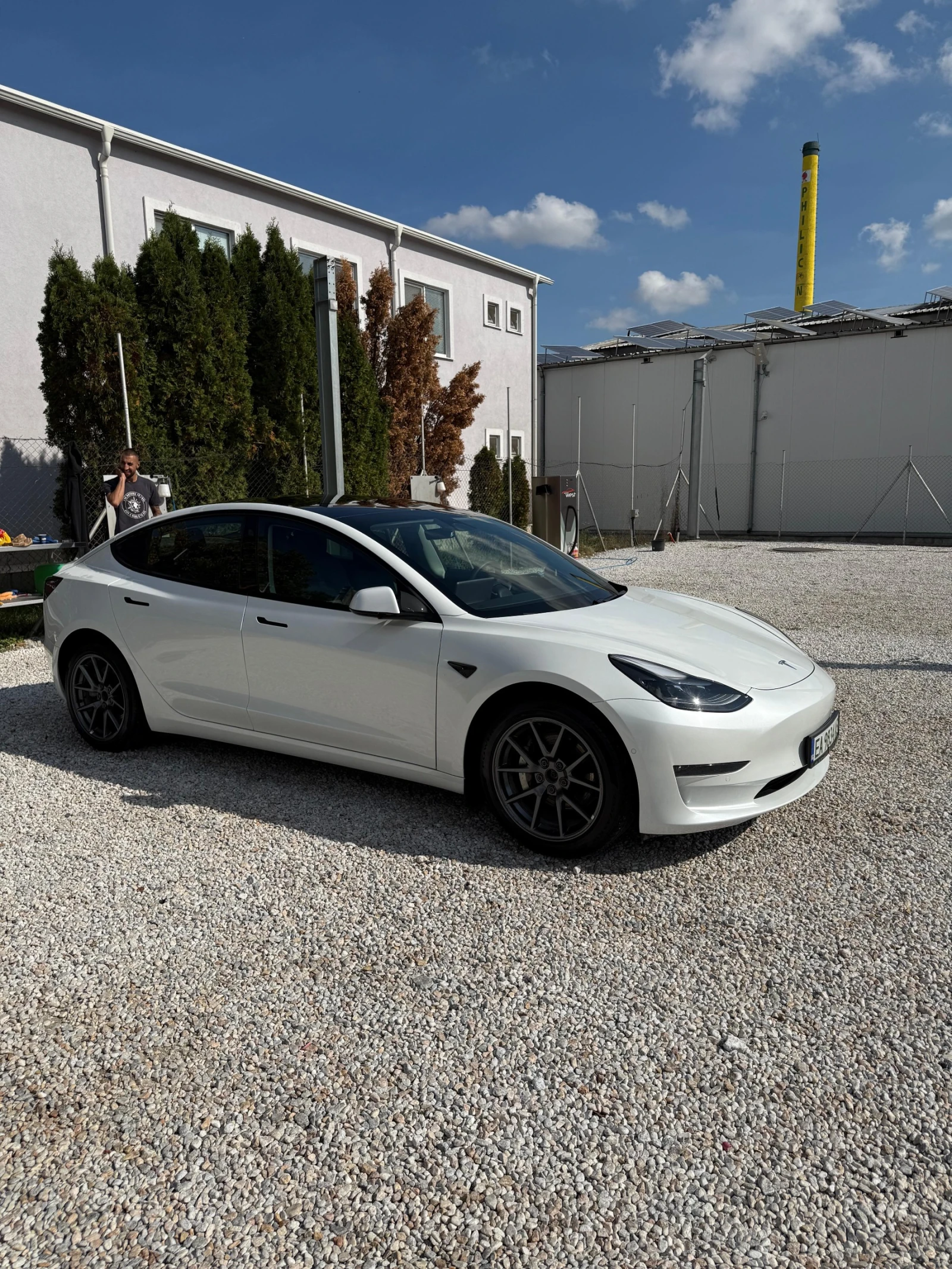 Tesla Model 3 ТЕРМОПОМПА, LONG RANGE, ПЪЛНА ГАРАНЦИЯ - изображение 7