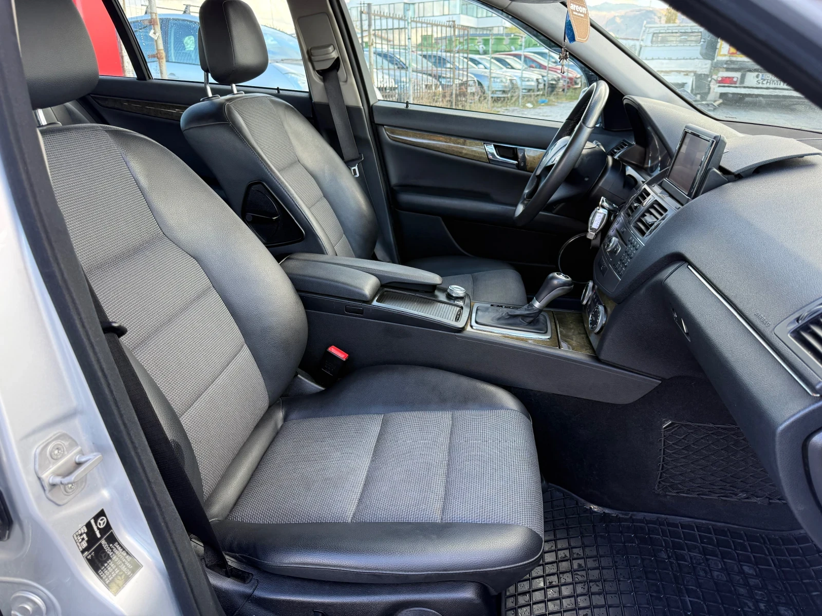 Mercedes-Benz C 350 350/4Matic / ! 100%  | Mobile.bg   16