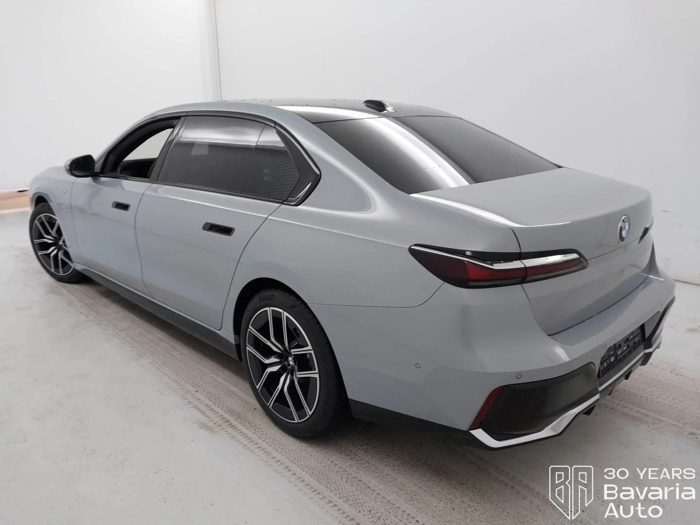 BMW 740 d xDrive M Sport Paket Sportautomatic | Mobile.bg � ����������� 2