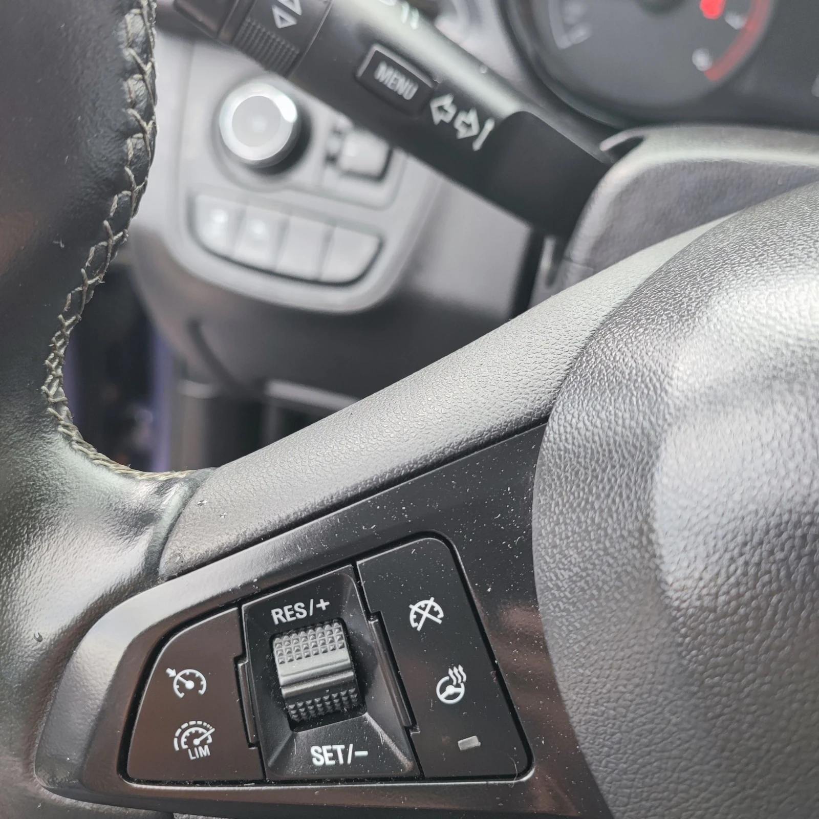 Opel Karl VIVA1.0i* 75кс* 64 хкм* EURO6B* , снимка 11 - Автомобили и джипове - 54081487