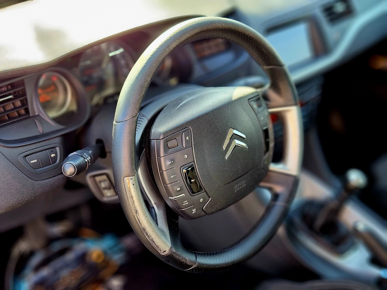 Citroen C5 2.0HDi///НАВИГАЦИЯ///ПАРКТРОНИК///НОВ///ФРАНЦИЯ , снимка 11 - Автомобили и джипове - 54381798