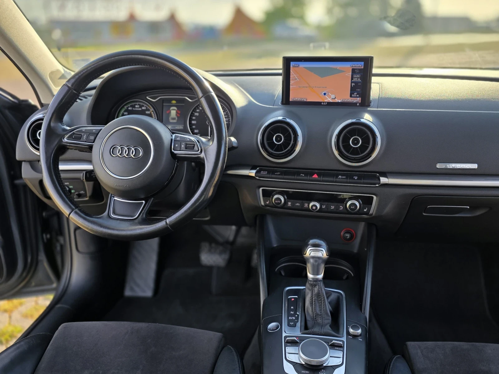 Audi A3 Plug-in Hybrid ШВЕЙЦАРИЯ , снимка 13 - Автомобили и джипове - 54514203