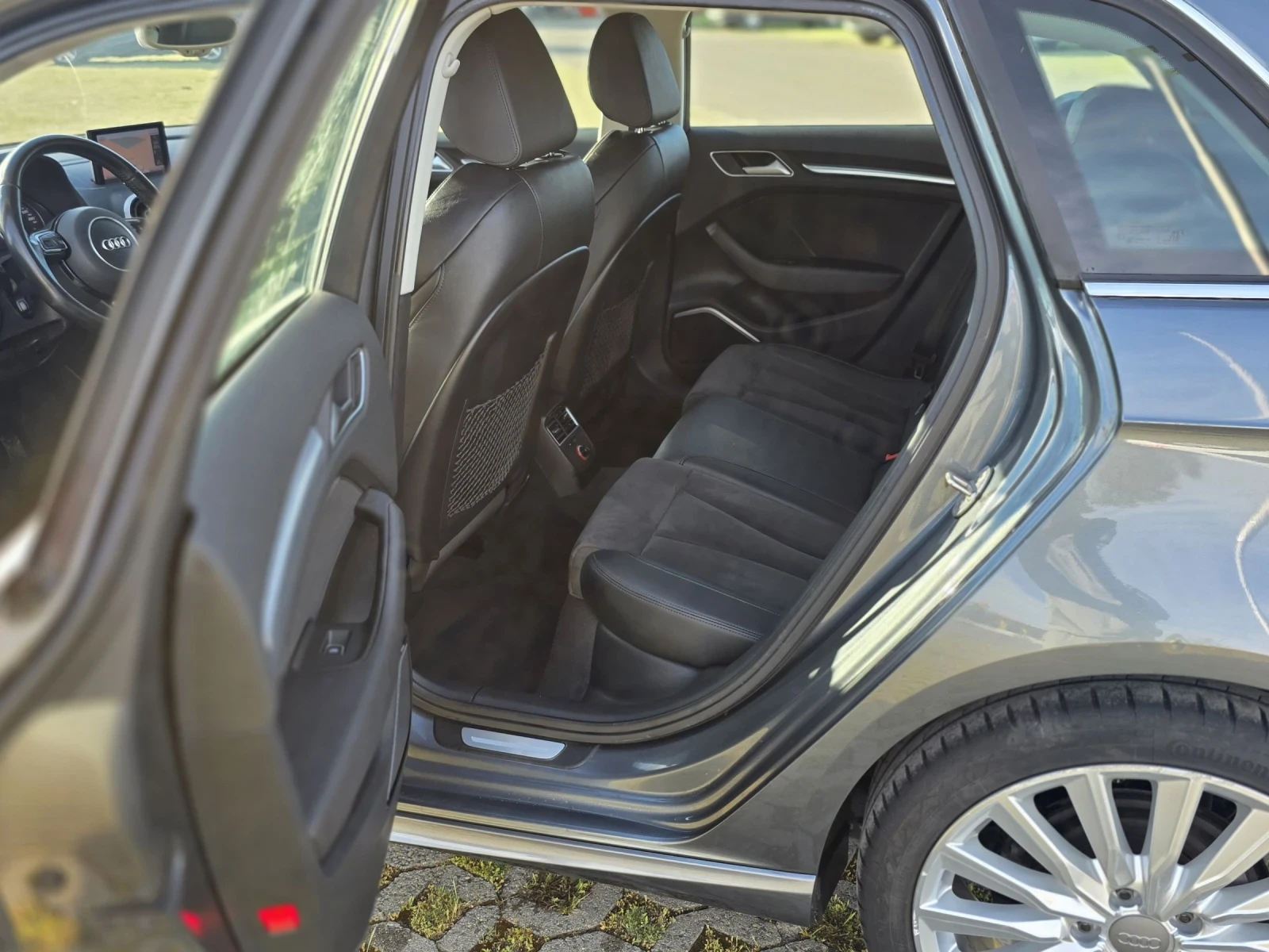 Audi A3 Plug-in Hybrid ШВЕЙЦАРИЯ , снимка 10 - Автомобили и джипове - 54514203