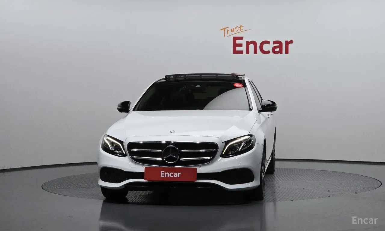 Mercedes-Benz E 300 burmester* multibeam led* Parking Assist, снимка 3 - Автомобили и джипове - 54941331