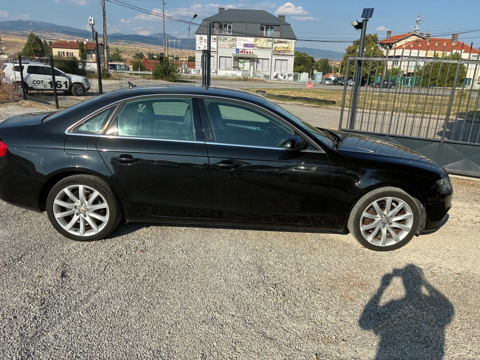 Audi A4 2.0TDI S TRONIK, снимка 3 - Автомобили и джипове - 55619397