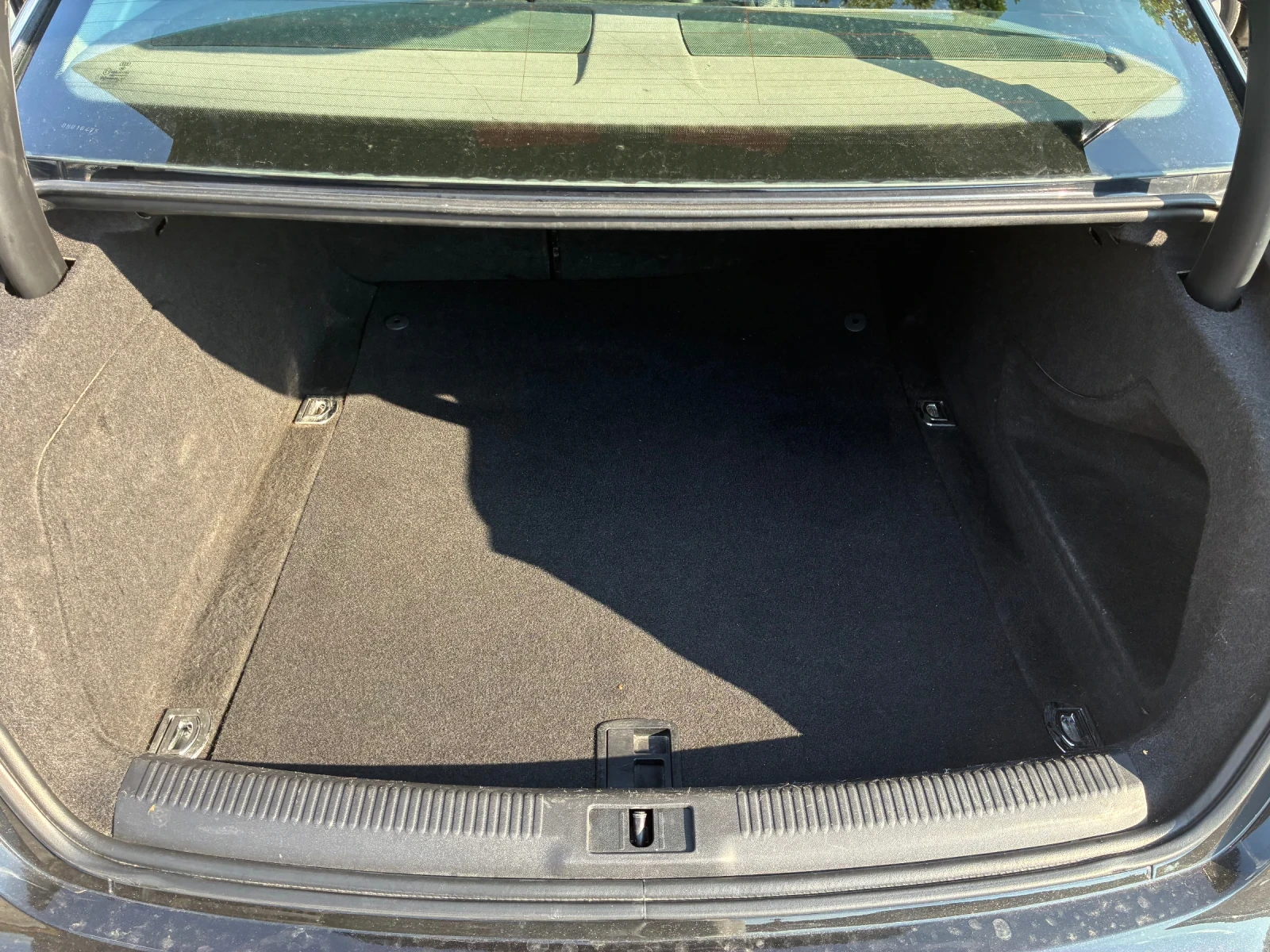 Audi A4 2.0TDI S TRONIK, снимка 11 - Автомобили и джипове - 55619397
