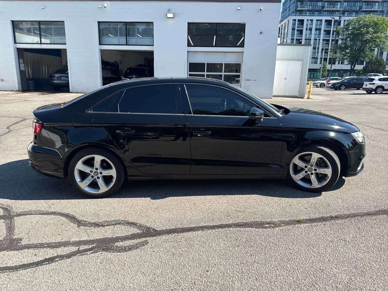 Audi A3 * 2.0T Komfort * CARFAX * ОПЦИЯ ЗА ФИНАНСИРАНЕ, снимка 3 - Автомобили и джипове - 55624075