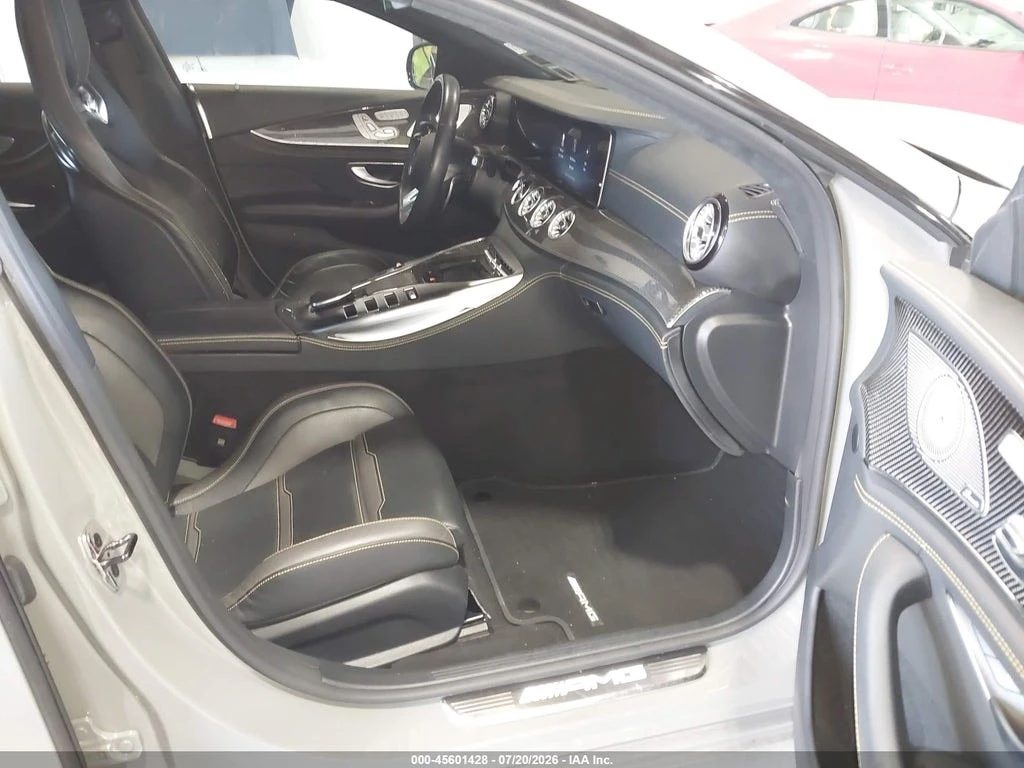 Mercedes-Benz GT * S E PERFORMANCE * CARFAX * ОПЦИЯ ЗА ФИНАНСИРАНЕ , снимка 5 - Автомобили и джипове - 55800924