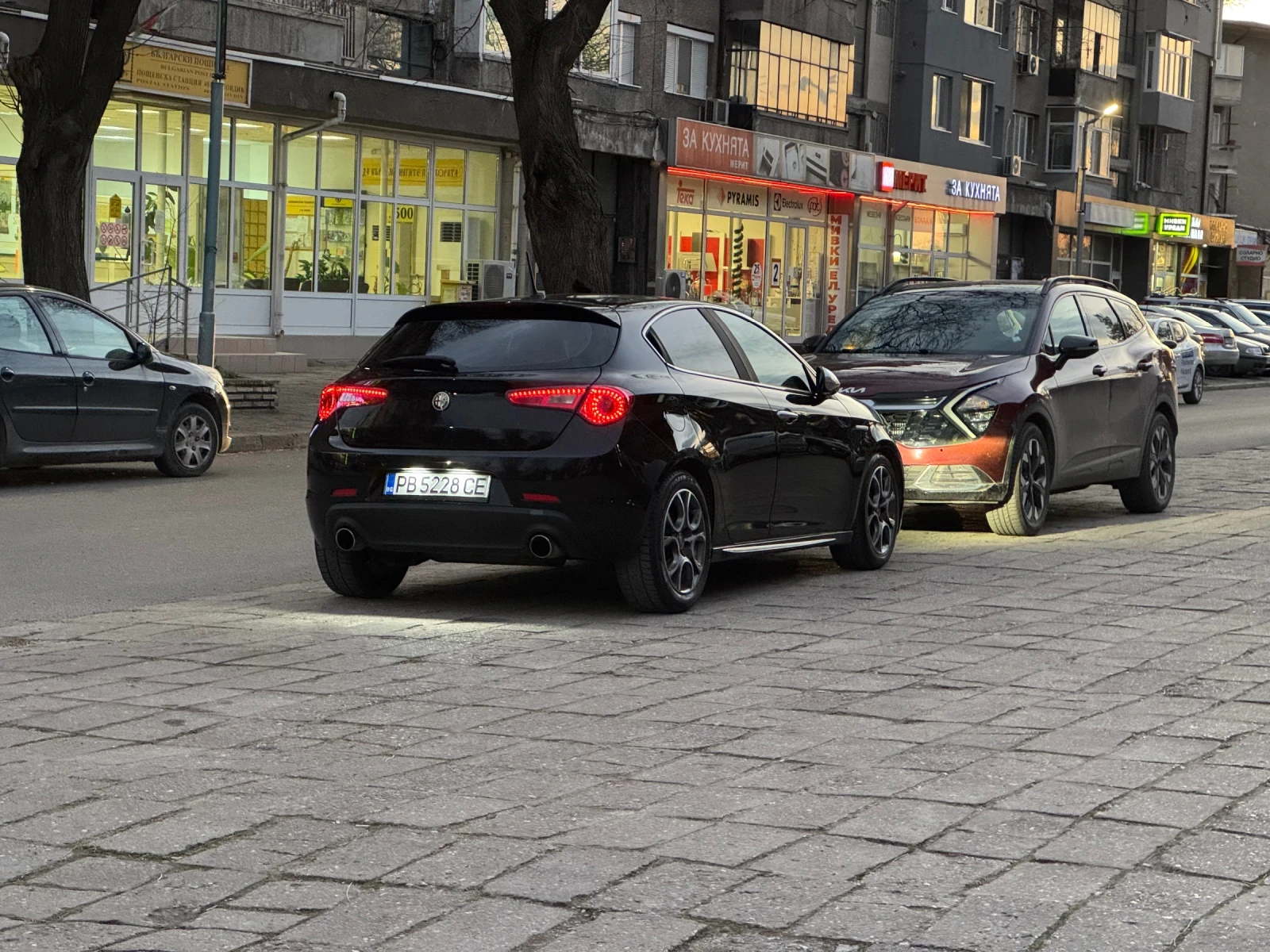 Alfa Romeo Giulietta 1.4t 170hp QV визия, снимка 12 - Автомобили и джипове - 55831240