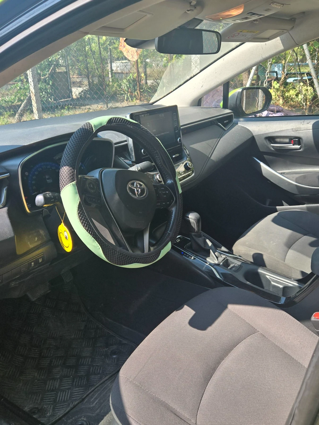 Toyota Corolla 1 , 8 Hibrid, снимка 12 - Автомобили и джипове - 56017830