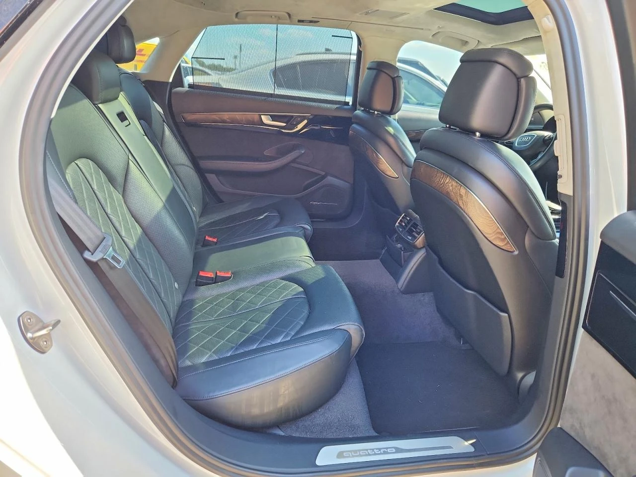 Audi A8 4.0l L Quattro, снимка 10 - Автомобили и джипове - 56085945