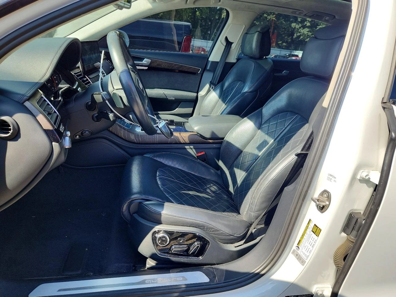 Audi A8 4.0l L Quattro, снимка 7 - Автомобили и джипове - 56085945