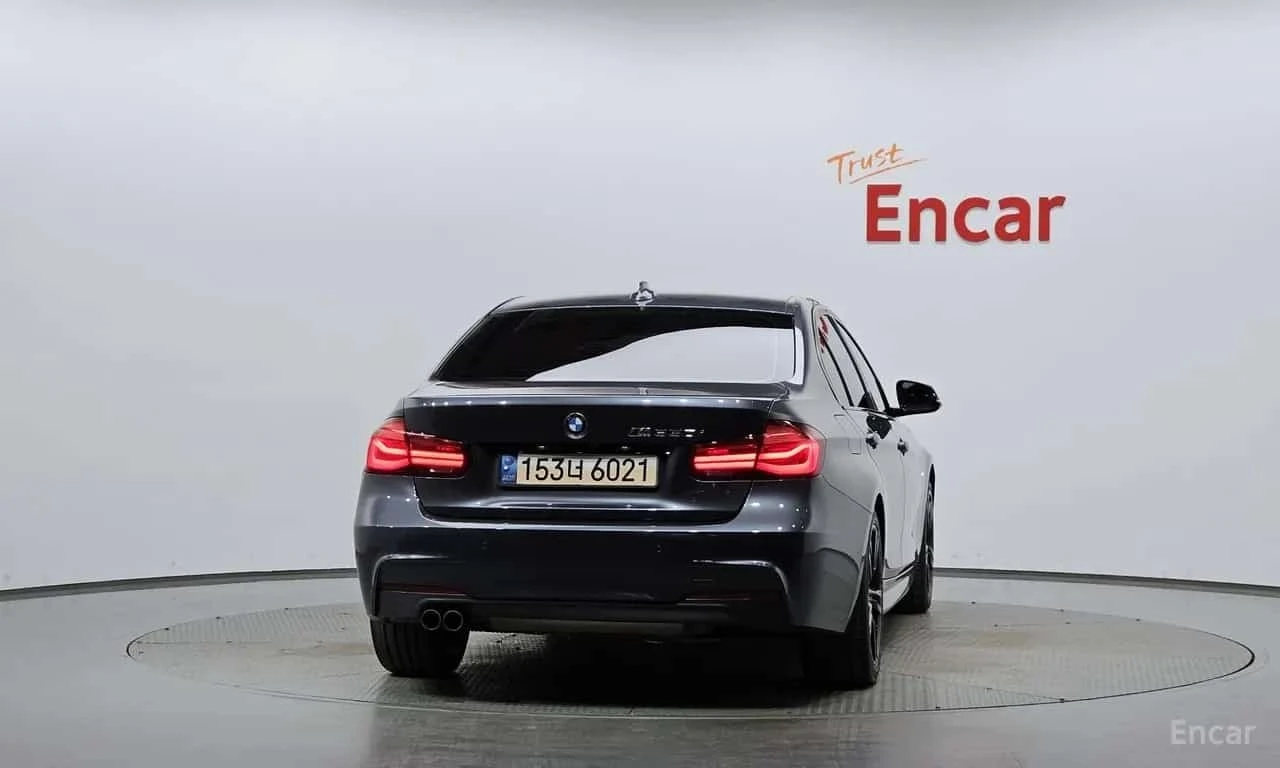BMW 330 M Sport Shadow/ФИНАНСИРАНЕ, снимка 4 - Автомобили и джипове - 56332134