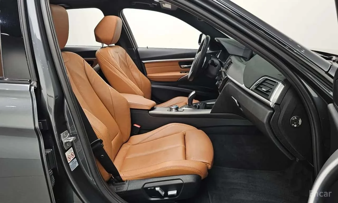 BMW 330 M Sport Shadow/ФИНАНСИРАНЕ, снимка 11 - Автомобили и джипове - 56332134