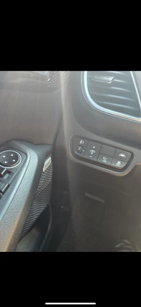 Kia Seltos signature 4х4, снимка 12