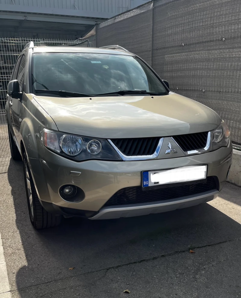 Mitsubishi Outlander, снимка 1 - Автомобили и джипове - 47648293