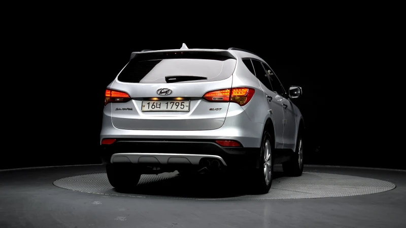 Hyundai Santa fe 2.0 CRDI / АВТОМАТИК / СЕРВИЗНА ИСТОРИЯ !!!, снимка 4 - Автомобили и джипове - 53455452