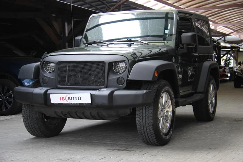 Jeep Wrangler Trail Rated, снимка 1 - Автомобили и джипове - 36235400