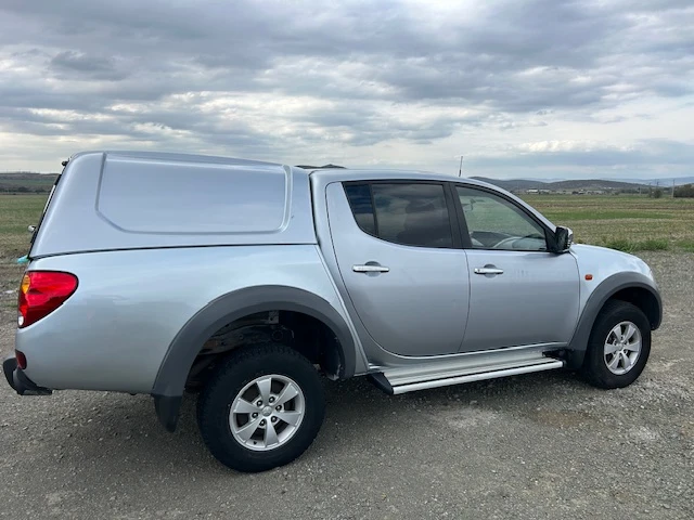 Mitsubishi L200, снимка 8 - Автомобили и джипове - 47441107