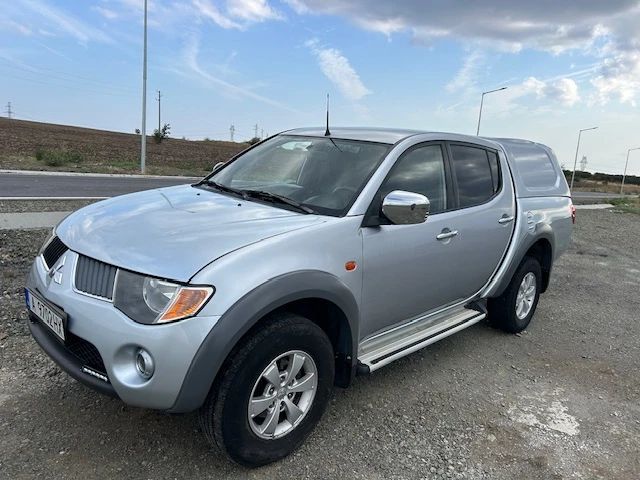 Mitsubishi L200, снимка 1 - Автомобили и джипове - 47441107