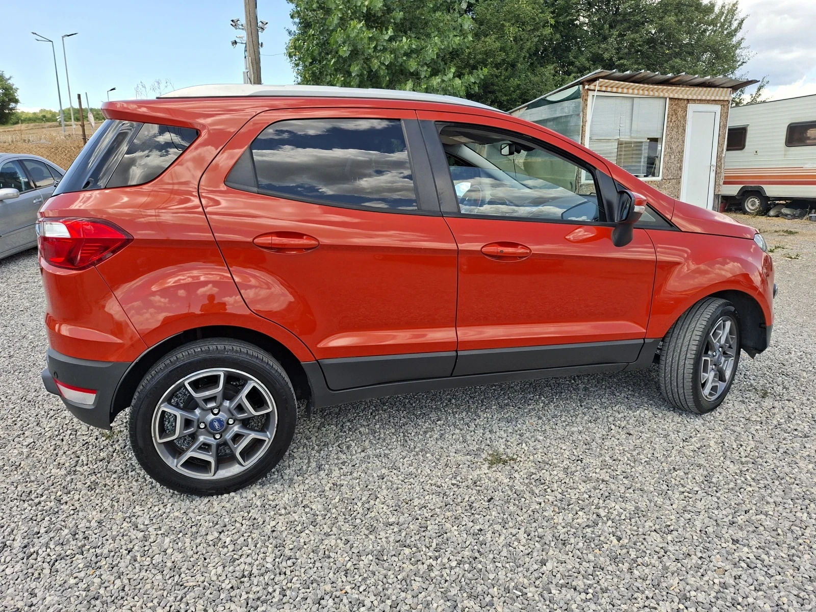 Ford EcoSport 1, 5i Evro 6b РЕАЛНИ:81хил.км - изображение 4