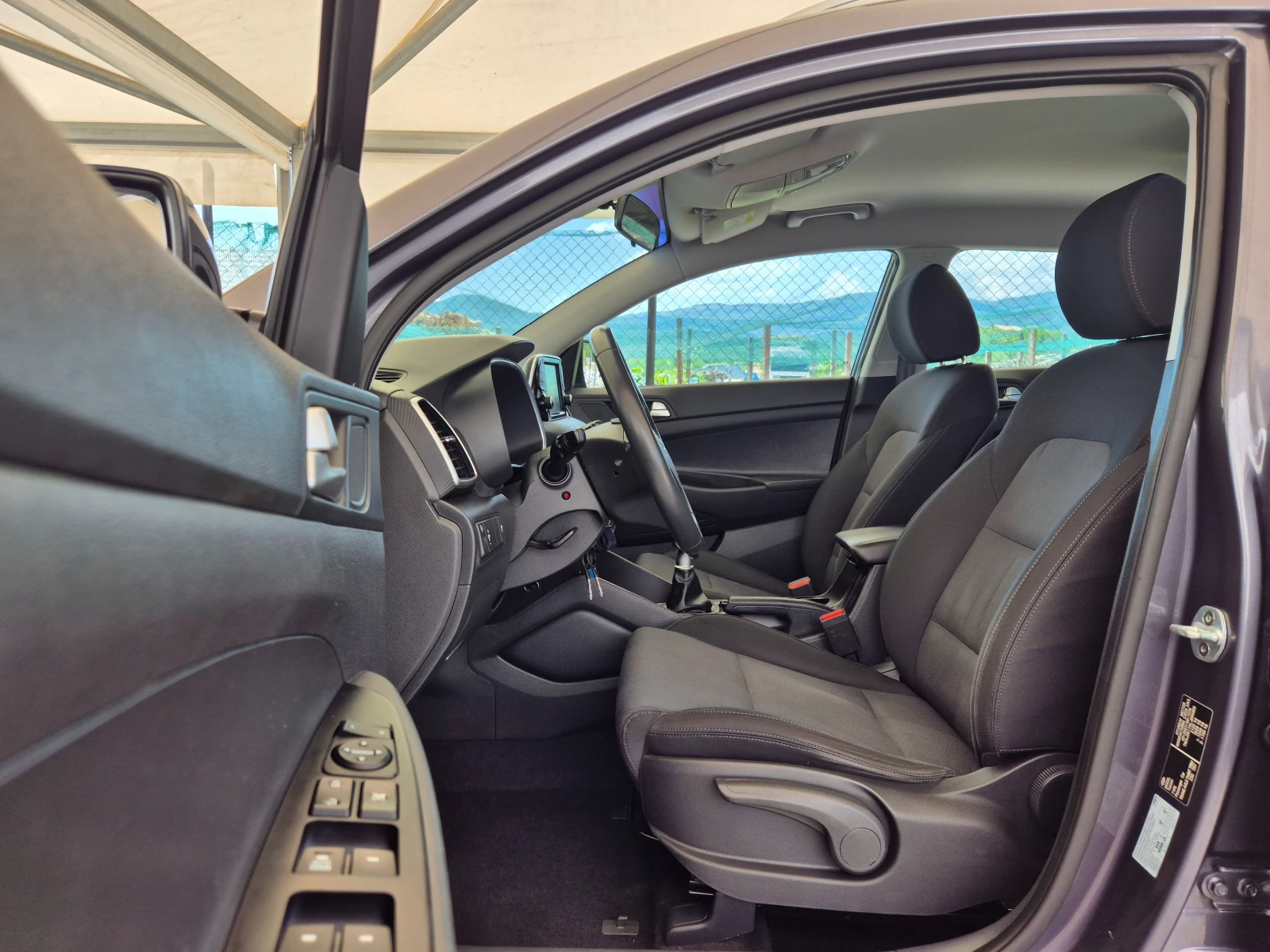 Hyundai Tucson 1.6CRDI* FACE-LIFT*  - изображение 9