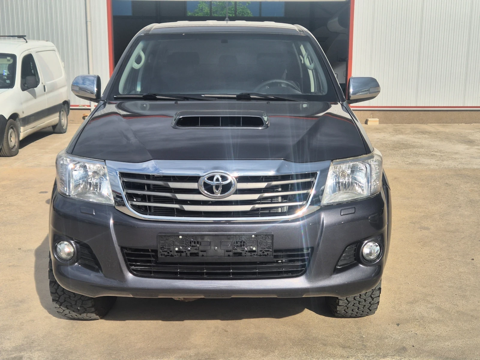 Toyota Hilux 4х4 - изображение 2