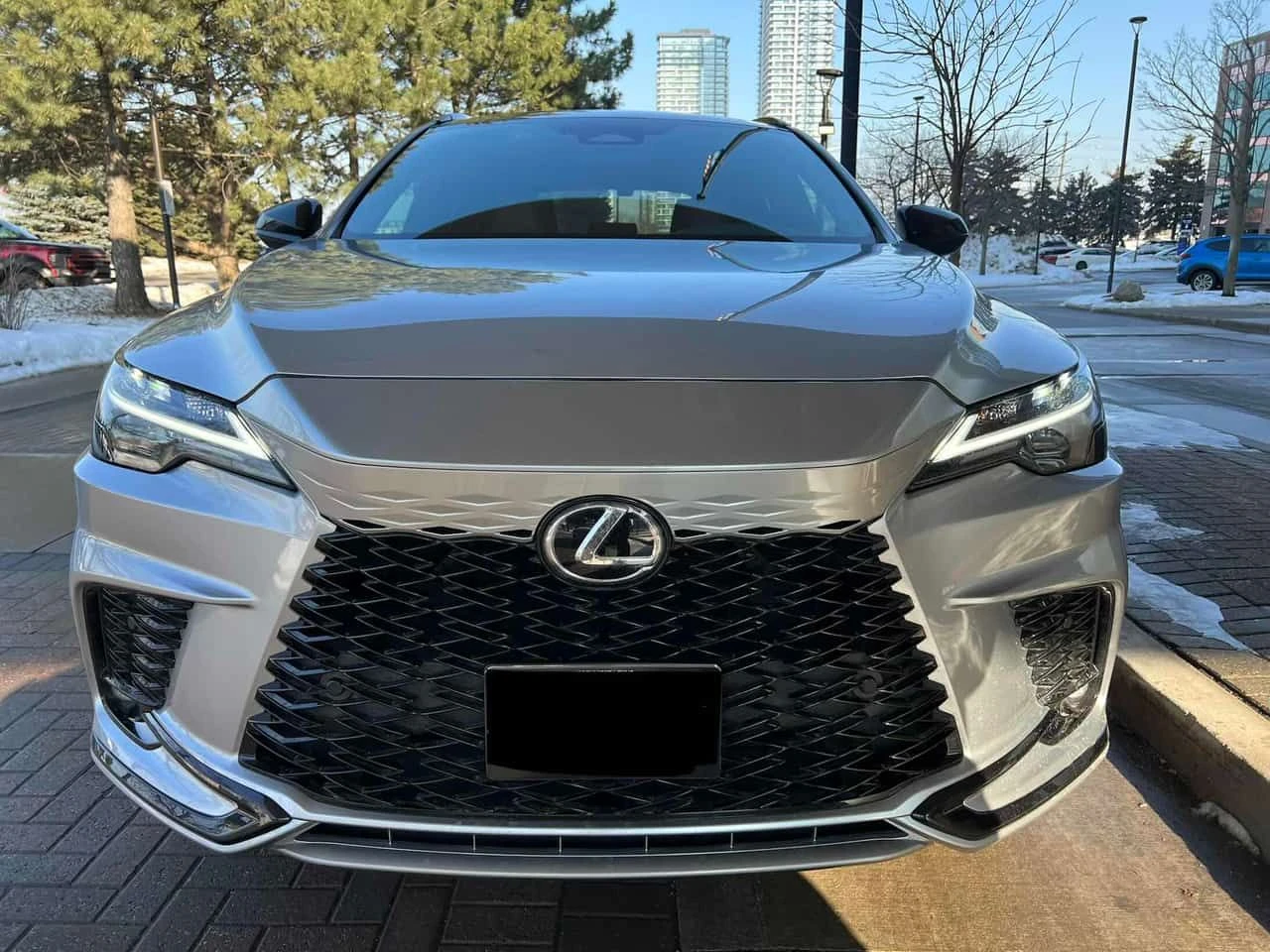 Lexus RX 500h ТОП* ОБДУХВАНЕ* ДИСТРОНИК* KEYLESS*  - изображение 6