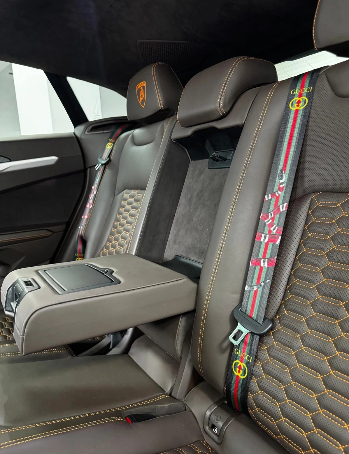 Lamborghini Urus Gucci Edition  - изображение 10