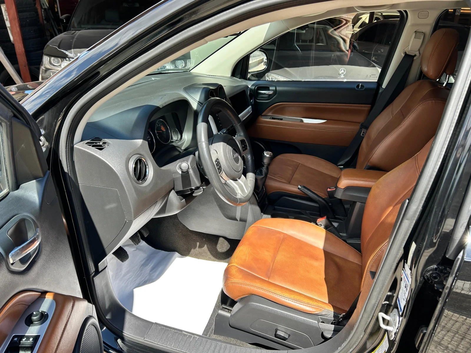 Jeep Compass 2.2CRD LIMITED 4WD, снимка 7 - Автомобили и джипове - 54148453