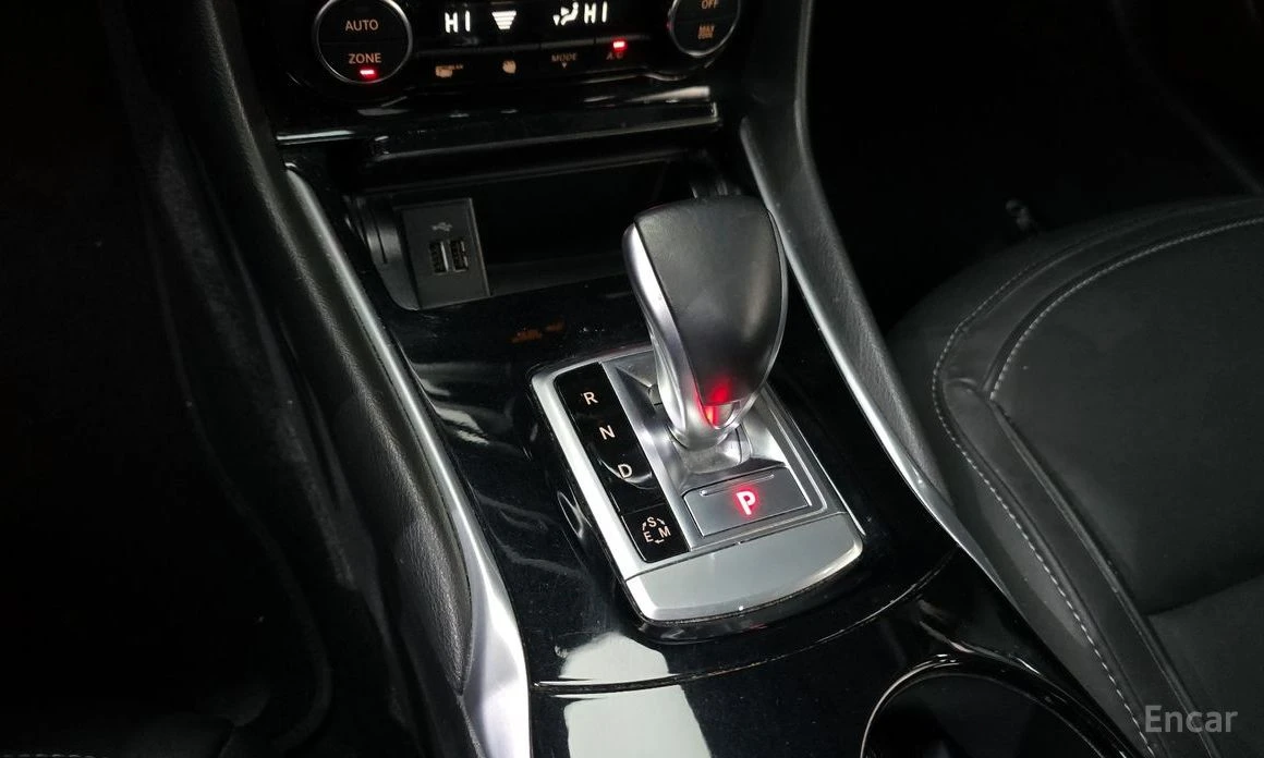 Infiniti QX30 2.0* AWD* ESSENSIAL* �������* ������* ������*  | Mobile.bg � ����������� 10