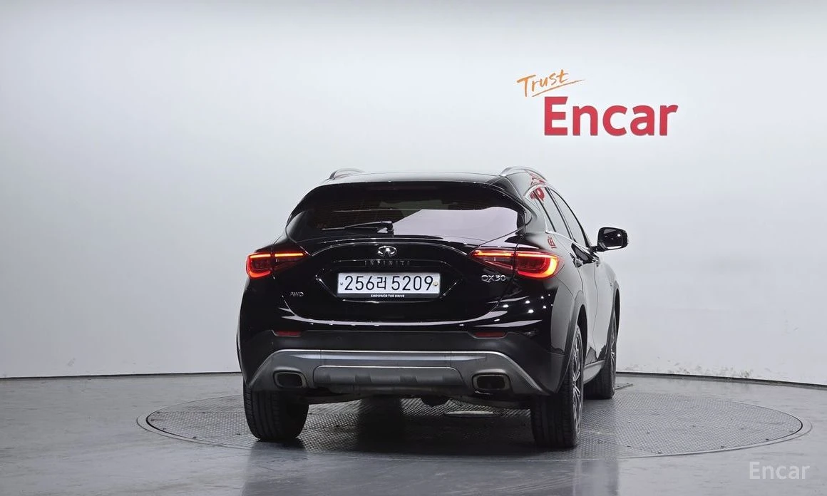 Infiniti QX30 2.0* AWD* ESSENSIAL* �������* ������* ������*  | Mobile.bg � ����������� 4