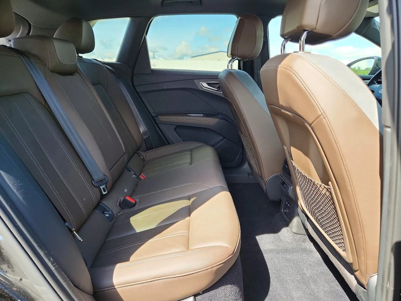 Audi Q4 E-Tron Premium 50 quattro, снимка 11 - Автомобили и джипове - 54769849