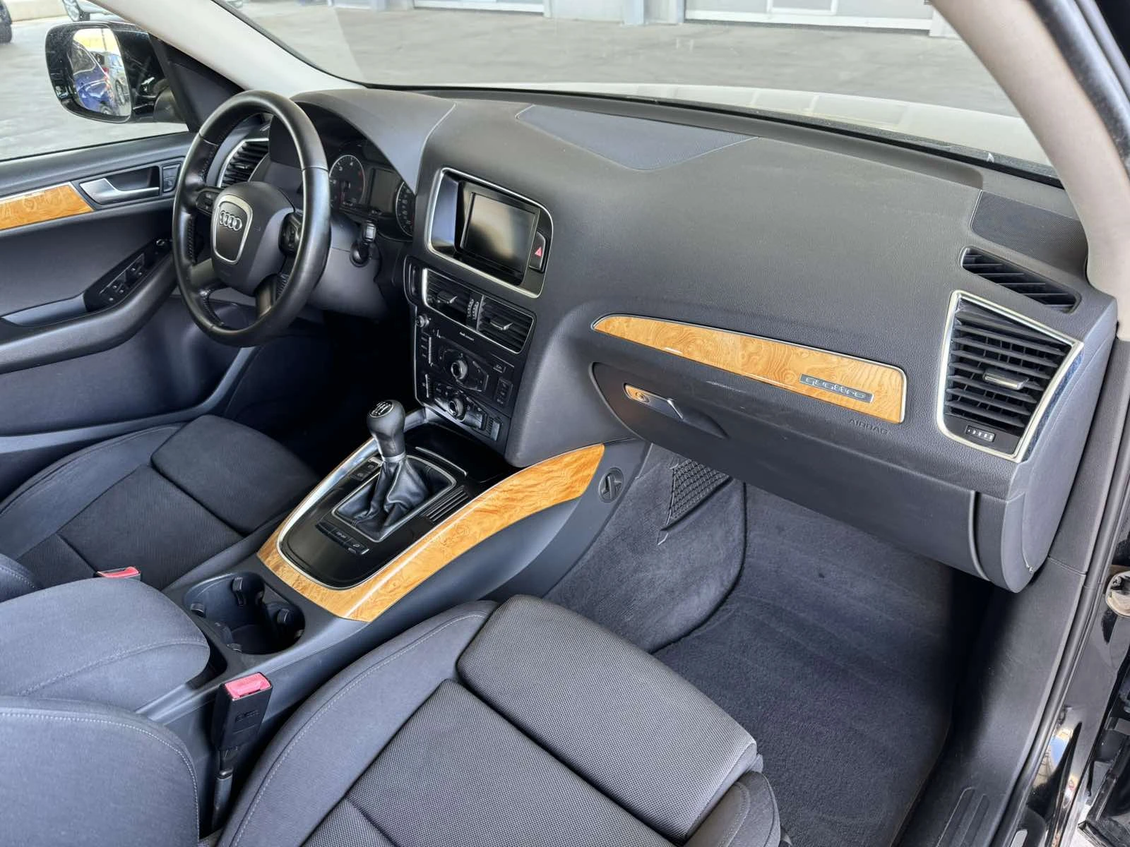 Audi Q5 2.0TDI* 170ps* quattro* LED* ПАНО* КАМЕРА* , снимка 10 - Автомобили и джипове - 55958825