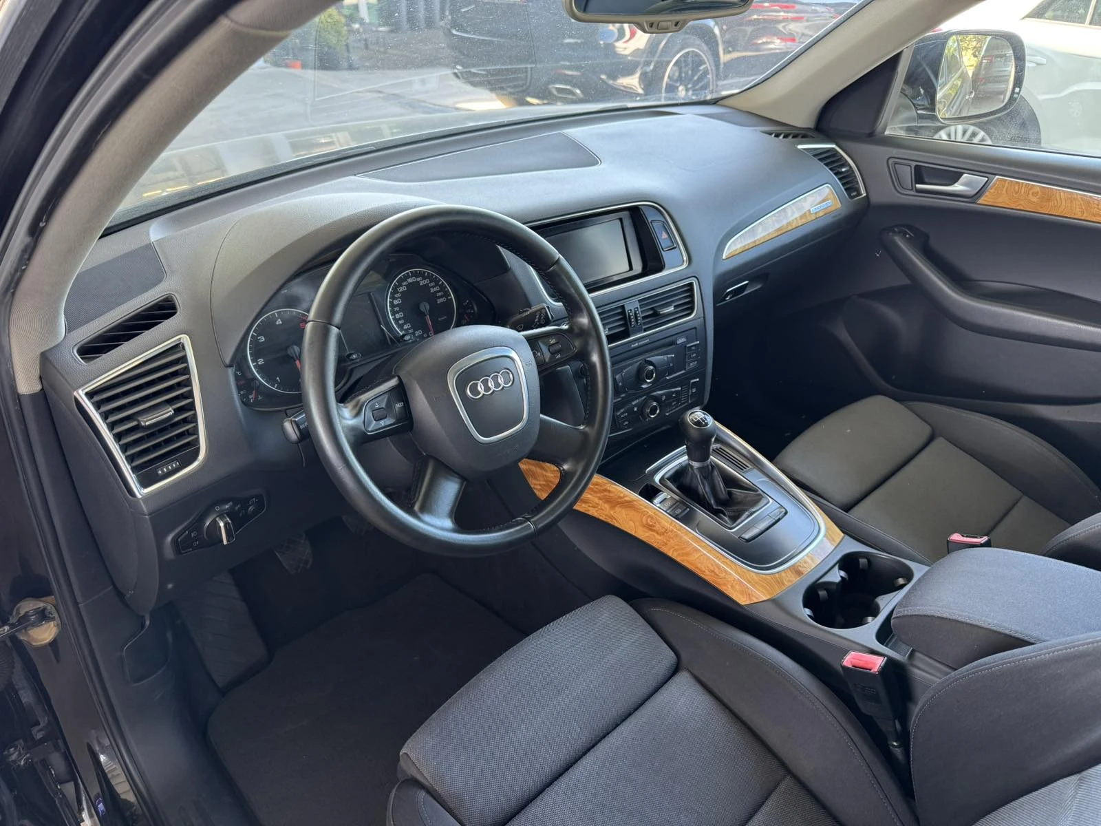 Audi Q5 2.0TDI* 170ps* quattro* LED* ПАНО* КАМЕРА* , снимка 9 - Автомобили и джипове - 55958825