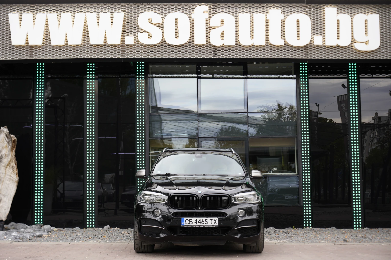 BMW X5 M50d xDrive АВТОМОБИЛА ИМА ДРЕБНИ ЗАБЕЛЕЖКИ, снимка 2 - Автомобили и джипове - 56222098
