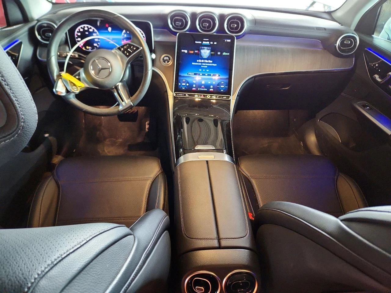 Mercedes-Benz GLC 300, снимка 8 - Автомобили и джипове - 56342186