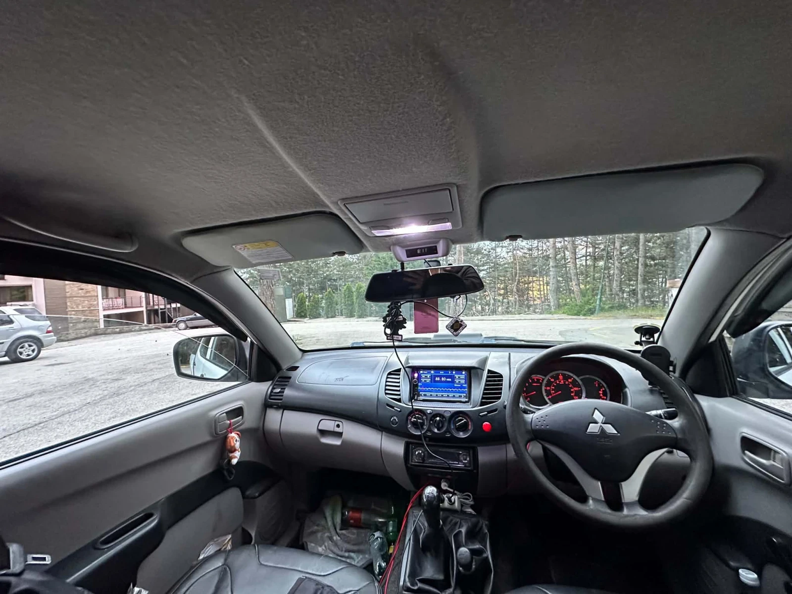 Mitsubishi L200 Перфектен , снимка 10 - Автомобили и джипове - 56535512