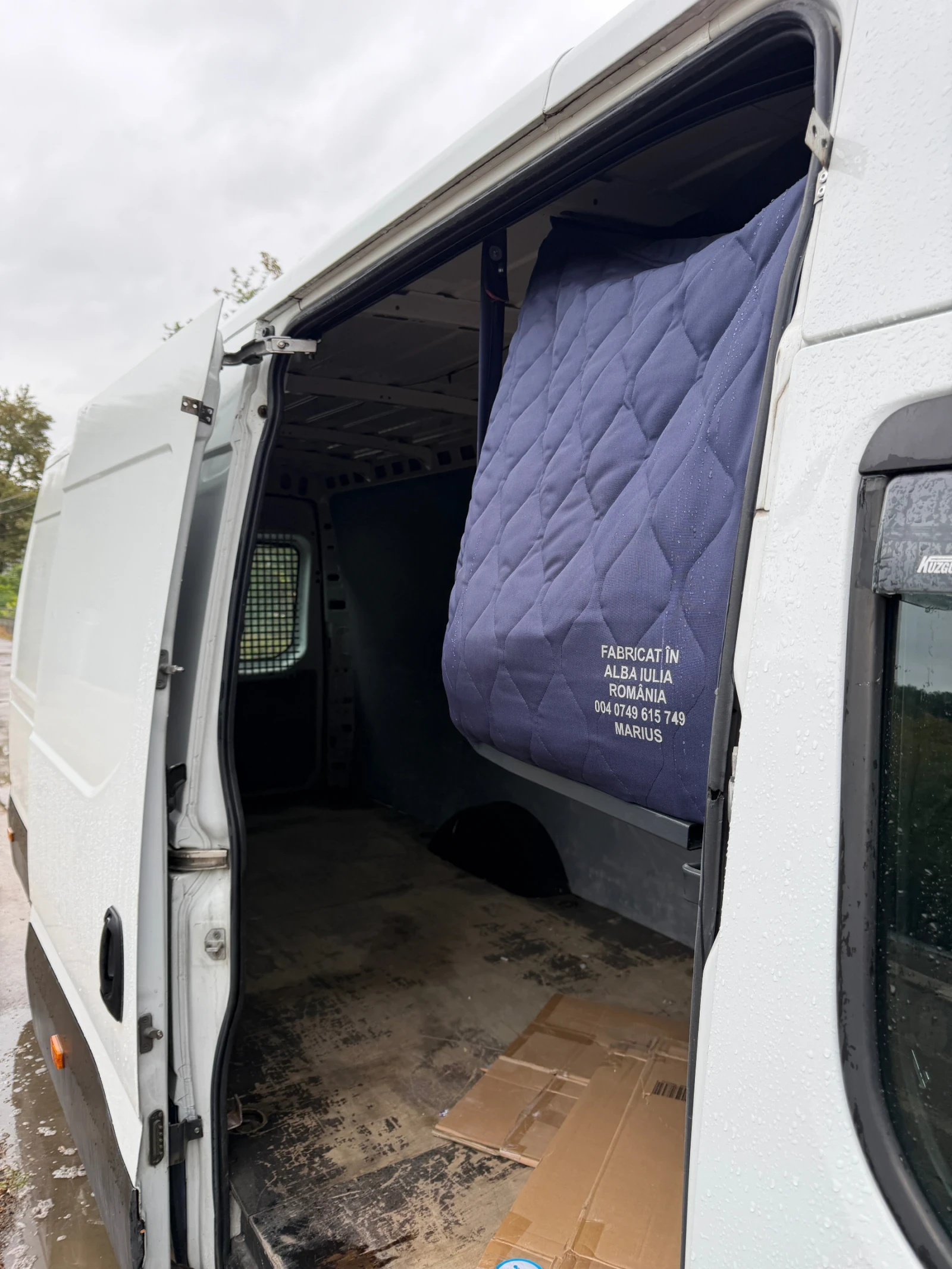Iveco Daily, снимка 10 - Бусове и автобуси - 56248699